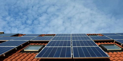 光伏業先進產能領跑，太陽能熱發電產品崛起 中國新能源雙引擎驅動未來